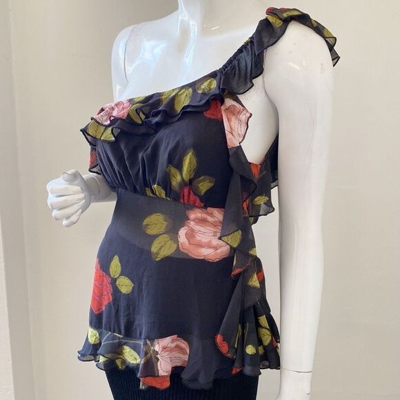 Urban Outfitters Kimchi Blue Black Floral Ruffled Asymmetrical One-Shoulder Top - Picture 4 of 8